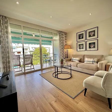 Apartamento Downtown 45 With Pool By Homing Marbella